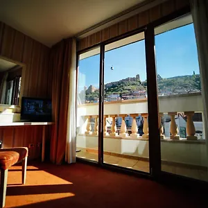 https://sharden-villa-hotel.alltbilisihotels.com