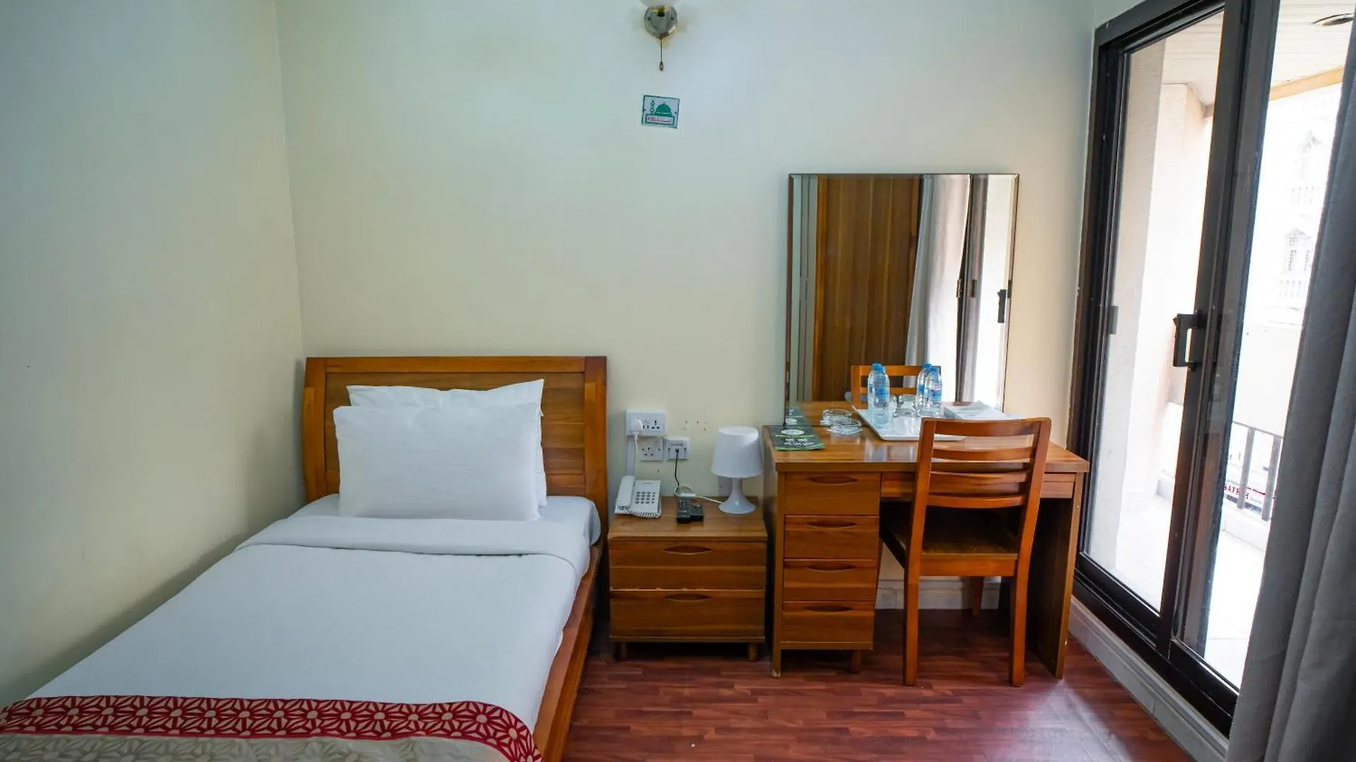 Al Karnak Hotel دبي 2*,  الإمارات العربية المتحدة